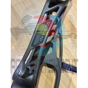 Arco Compound Hoyt Invicta 37" Slate (Destro) - Usato in Ottime Condizioni
